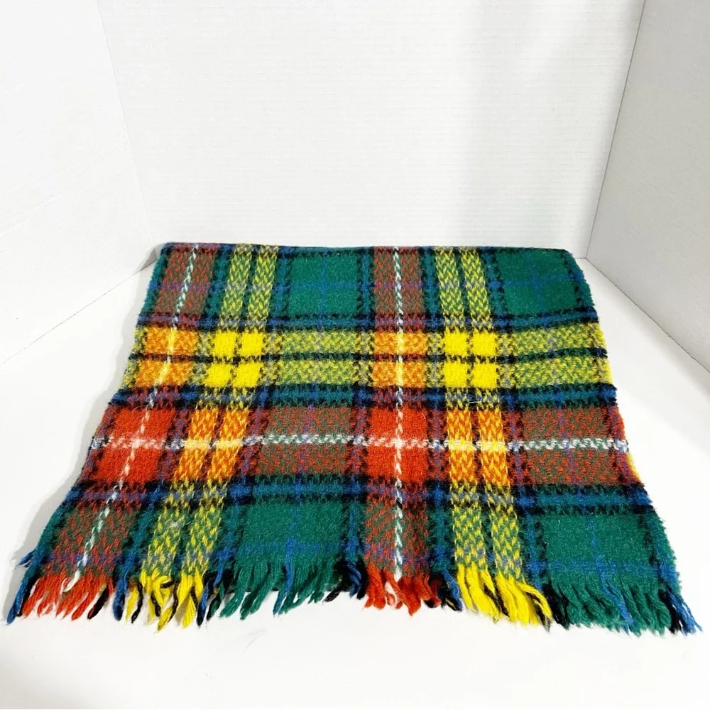 Unbranded vintage bright